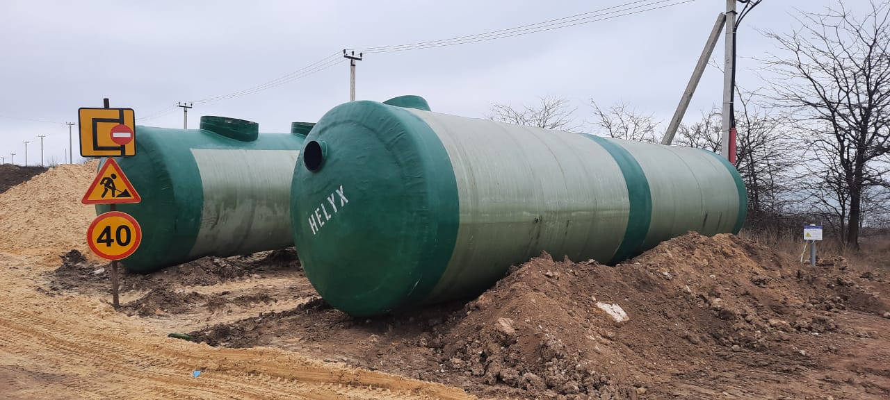 https://emkosti-kryma.ru/wp-content/uploads/2021/06/ustanovka-livnevyh-ochistnyh-sooruzhenij-v-edinom-korpuse-kerch-8.jpeg