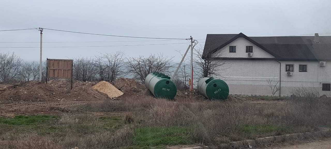https://emkosti-kryma.ru/wp-content/uploads/2021/06/ustanovka-livnevyh-ochistnyh-sooruzhenij-v-edinom-korpuse-kerch-9.jpeg